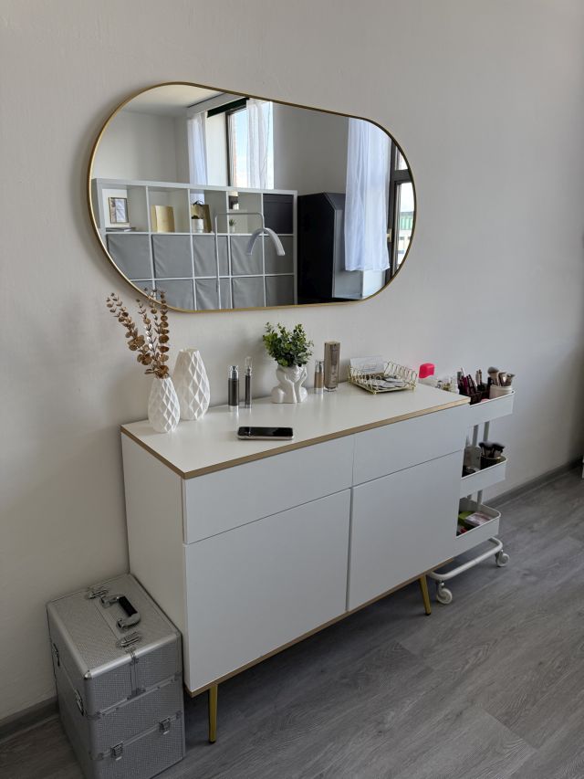 Kosmetický salon - hlavní místnost