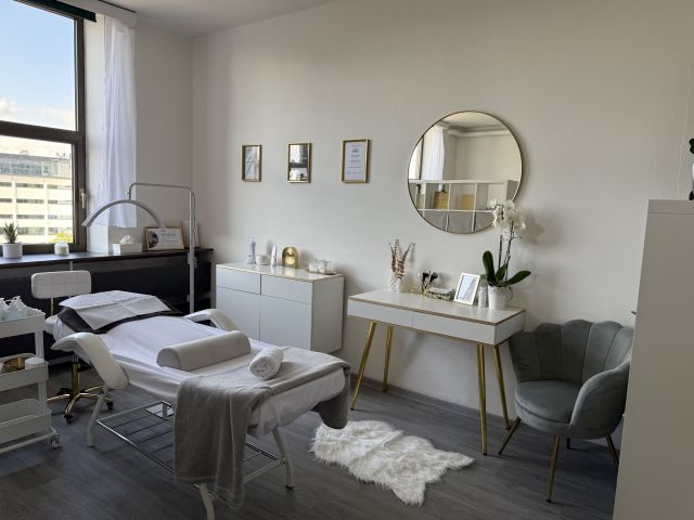 Kosmetický salon - hlavní místnost